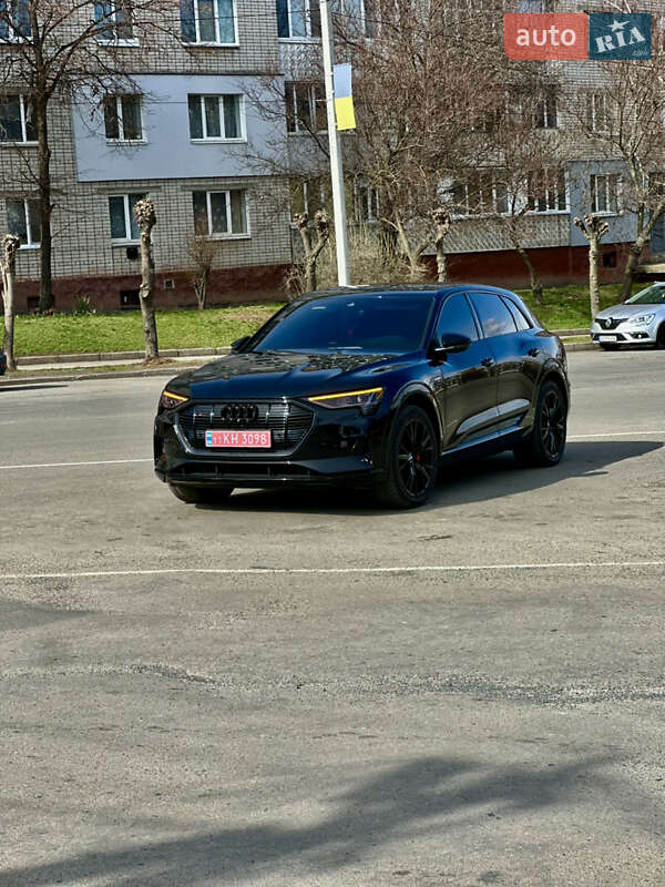 Внедорожник / Кроссовер Audi e-tron 2020 в Одессе