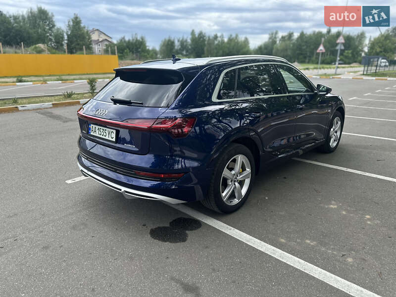 Внедорожник / Кроссовер Audi e-tron 2020 в Киеве