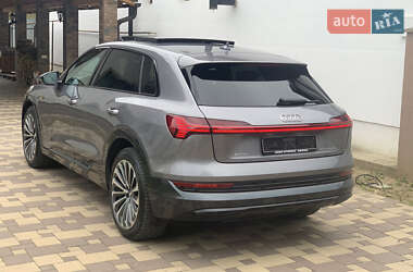 Внедорожник / Кроссовер Audi e-tron 2020 в 