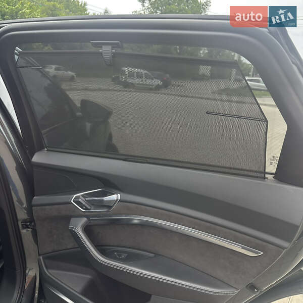 Внедорожник / Кроссовер Audi e-tron 2019 в Львове