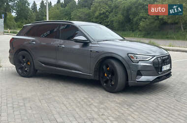 Внедорожник / Кроссовер Audi e-tron 2019 в 
