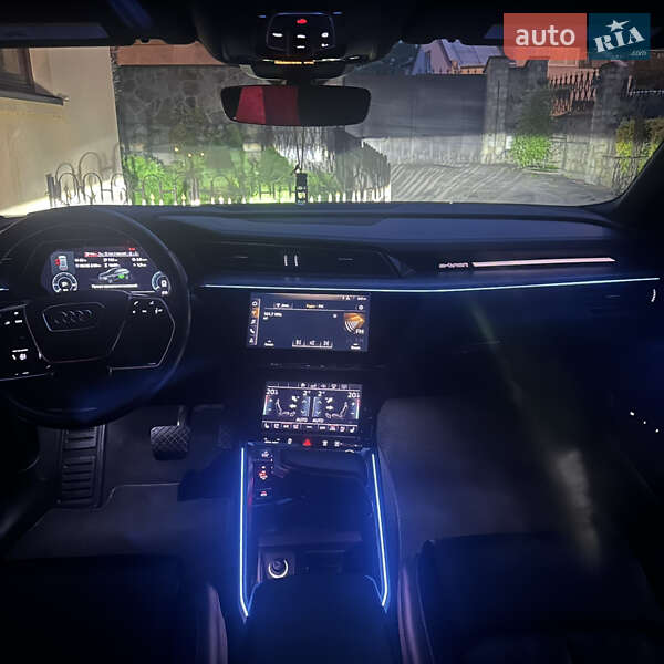 Внедорожник / Кроссовер Audi e-tron 2019 в Львове