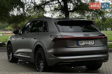 Внедорожник / Кроссовер Audi e-tron 2019 в 