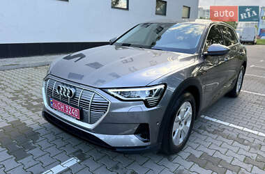 Внедорожник / Кроссовер Audi e-tron 2022 в Хмельницком