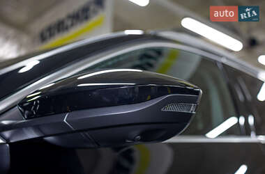Внедорожник / Кроссовер Audi e-tron 2023 в 