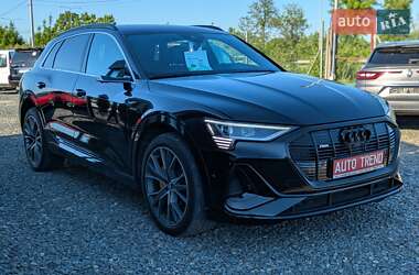 Внедорожник / Кроссовер Audi e-tron 2020 в 
