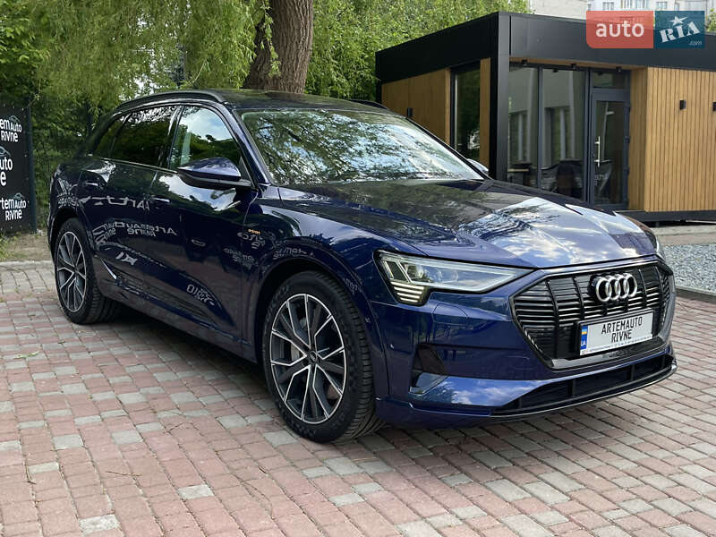 Внедорожник / Кроссовер Audi e-tron 2021 в Ровно