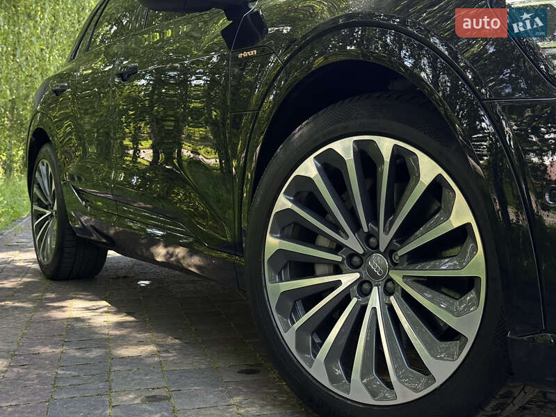 Внедорожник / Кроссовер Audi e-tron 2019 в Дрогобыче фото 5 Внедорожник / Кроссовер Audi e-tron 2019 в Дрогобыче