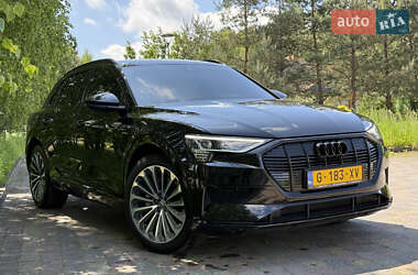 Внедорожник / Кроссовер Audi e-tron 2019 в 