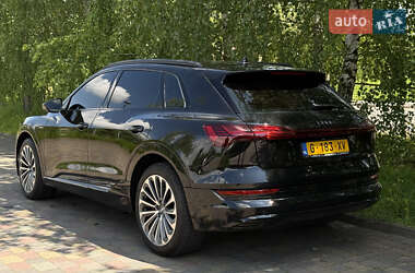 Внедорожник / Кроссовер Audi e-tron 2019 в 