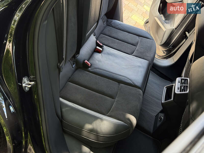 Внедорожник / Кроссовер Audi e-tron 2019 в Дрогобыче фото 39 Внедорожник / Кроссовер Audi e-tron 2019 в Дрогобыче