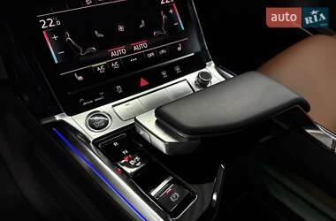 Внедорожник / Кроссовер Audi e-tron 2021 в 