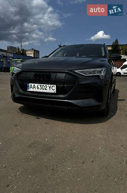 Внедорожник / Кроссовер Audi e-tron 2023 в Киеве