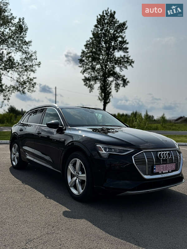 Внедорожник / Кроссовер Audi e-tron 2019 в Луцке