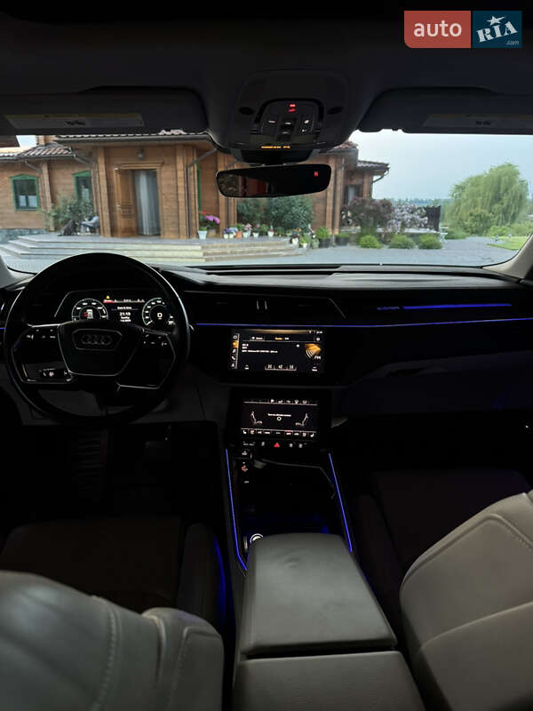 Внедорожник / Кроссовер Audi e-tron 2019 в Луцке