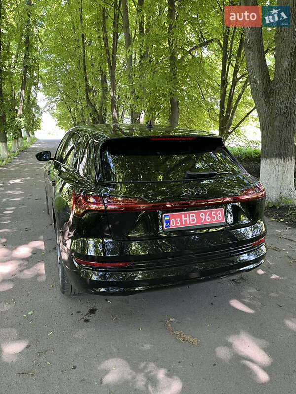 Внедорожник / Кроссовер Audi e-tron 2020 в Виннице