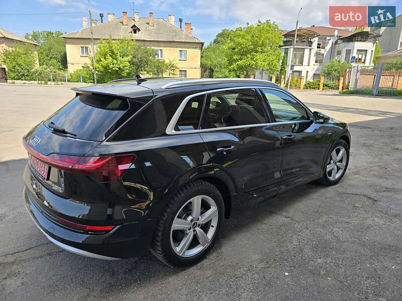 Внедорожник / Кроссовер Audi e-tron 2020 в Виннице