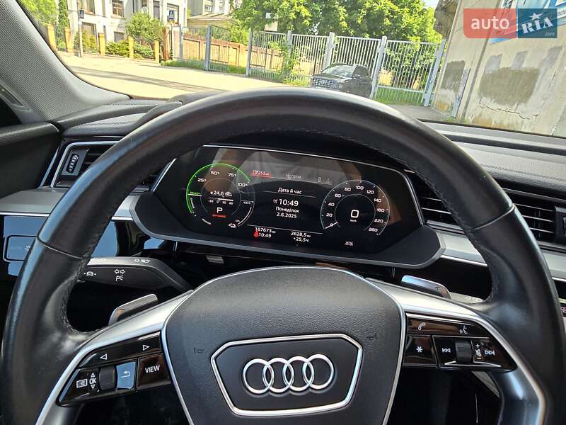 Внедорожник / Кроссовер Audi e-tron 2020 в Виннице
