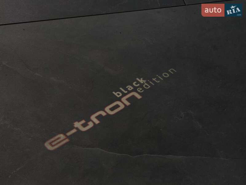 Внедорожник / Кроссовер Audi e-tron 2022 в Львове фото 37 Внедорожник / Кроссовер Audi e-tron 2022 в Львове