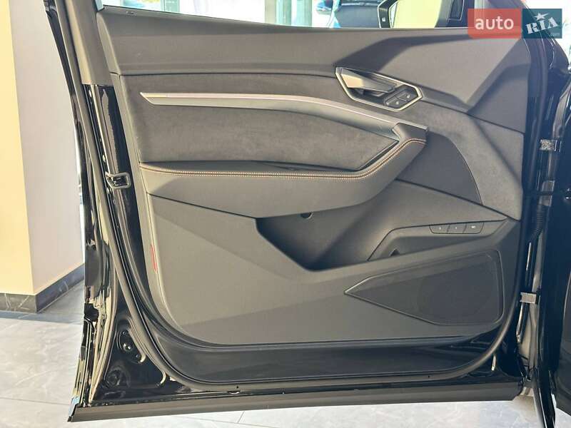 Внедорожник / Кроссовер Audi e-tron 2022 в Львове фото 45 Внедорожник / Кроссовер Audi e-tron 2022 в Львове