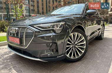 Внедорожник / Кроссовер Audi e-tron 2021 в Киеве