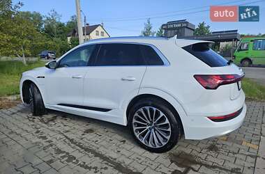 Внедорожник / Кроссовер Audi e-tron 2019 в 