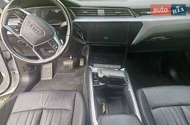 Внедорожник / Кроссовер Audi e-tron 2019 в 