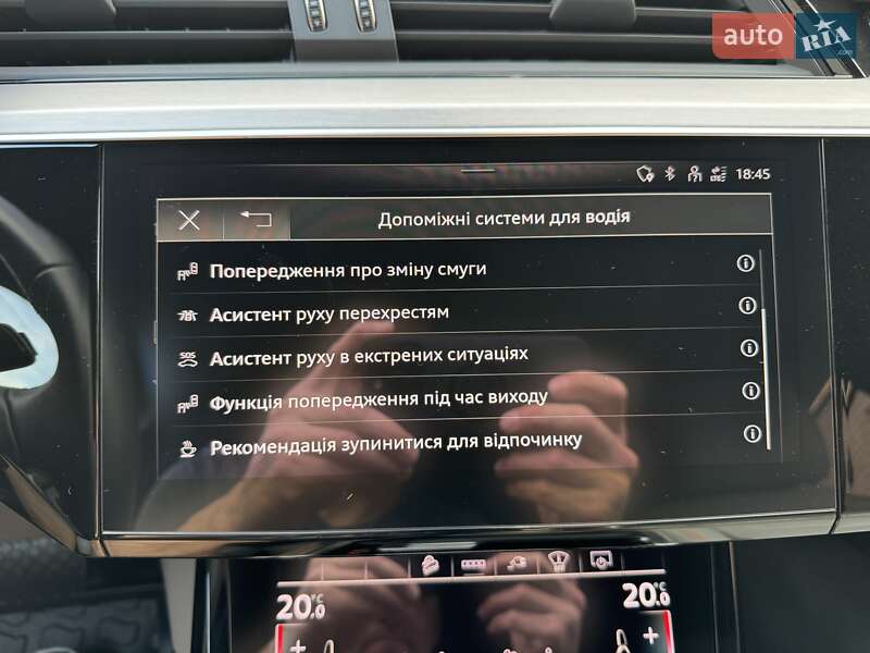 Внедорожник / Кроссовер Audi e-tron 2022 в Киеве