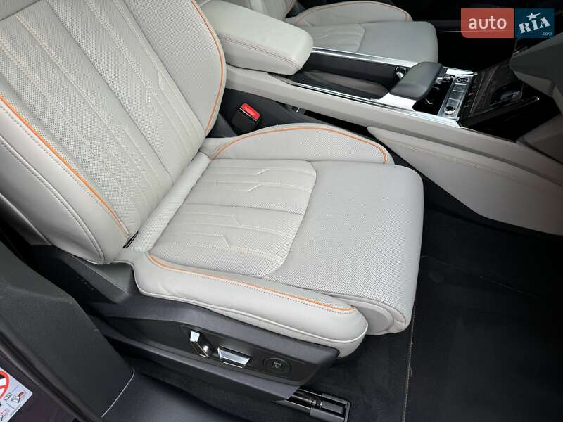 Внедорожник / Кроссовер Audi e-tron 2022 в Киеве