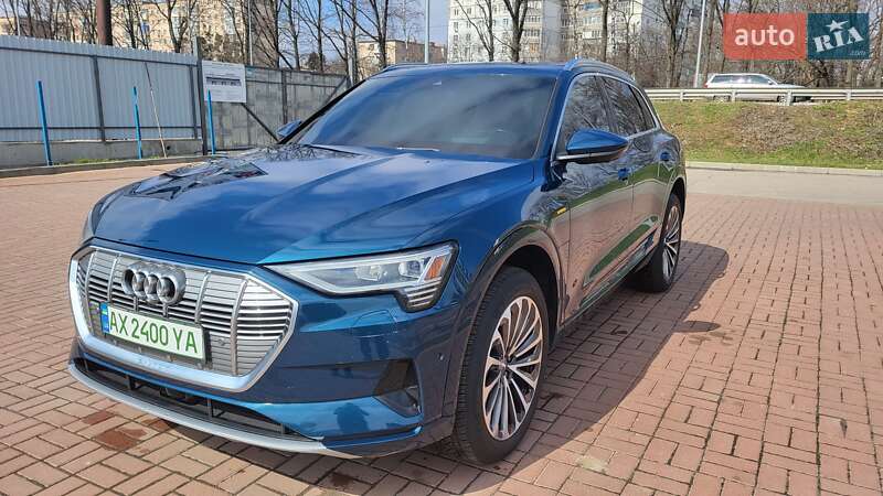 Внедорожник / Кроссовер Audi e-tron 2019 в Полтаве