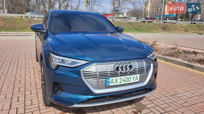 Внедорожник / Кроссовер Audi e-tron 2019 в Полтаве