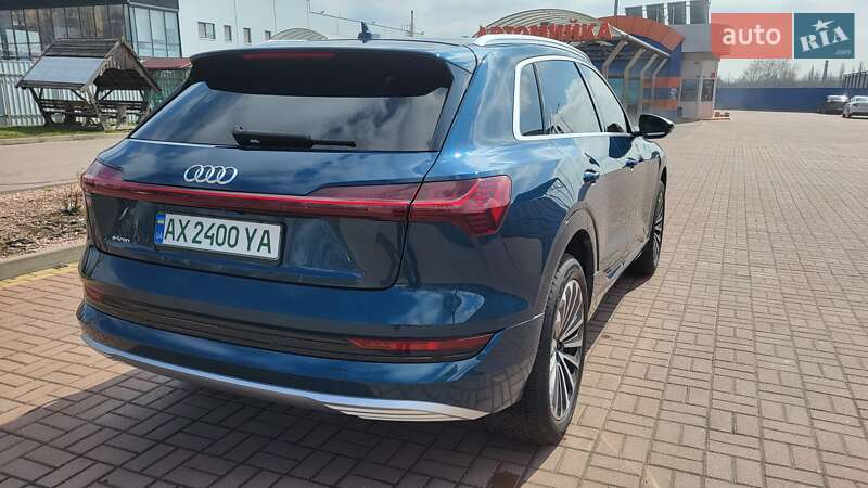 Внедорожник / Кроссовер Audi e-tron 2019 в Полтаве