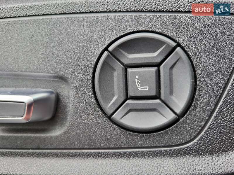 Внедорожник / Кроссовер Audi e-tron 2019 в Полтаве