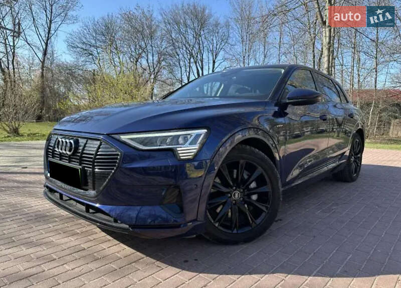 Audi e-tron 2022