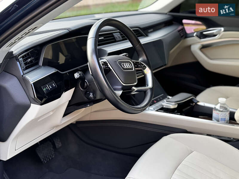 Внедорожник / Кроссовер Audi e-tron 2020 в Львове