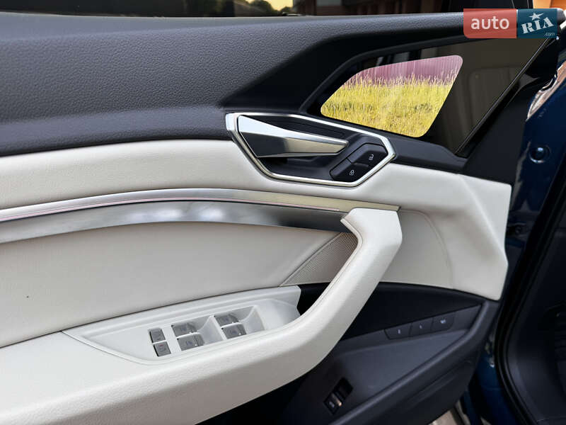 Внедорожник / Кроссовер Audi e-tron 2020 в Львове