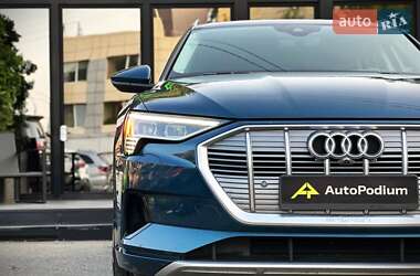 Внедорожник / Кроссовер Audi e-tron 2019 в 