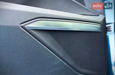 Внедорожник / Кроссовер Audi e-tron 2019 в 