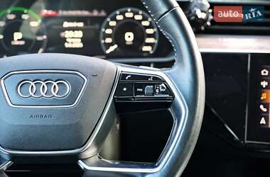 Внедорожник / Кроссовер Audi e-tron 2019 в 