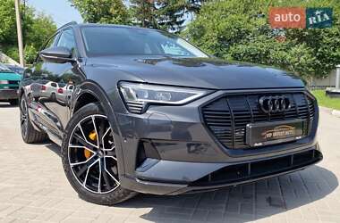 Внедорожник / Кроссовер Audi e-tron 2020 в 