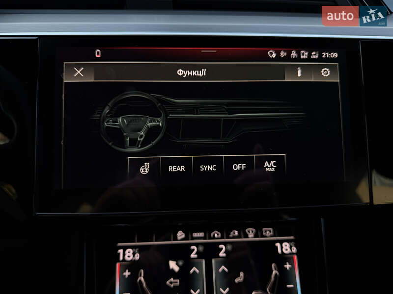Внедорожник / Кроссовер Audi e-tron 2022 в Мукачево