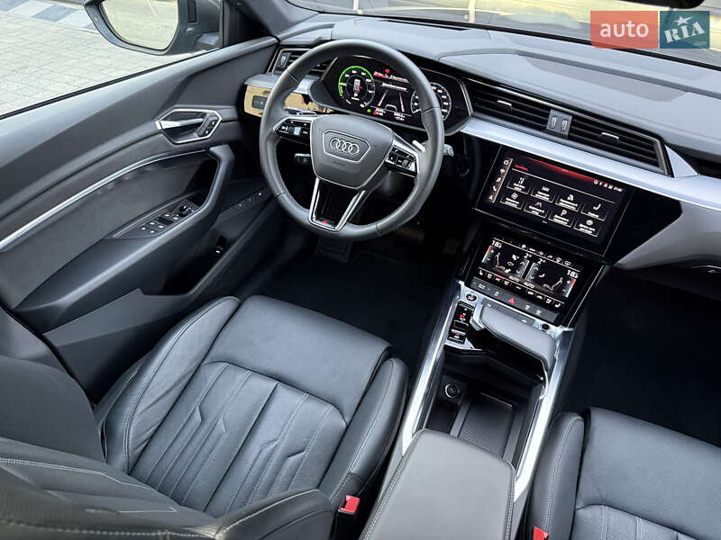 Внедорожник / Кроссовер Audi e-tron 2022 в Мукачево