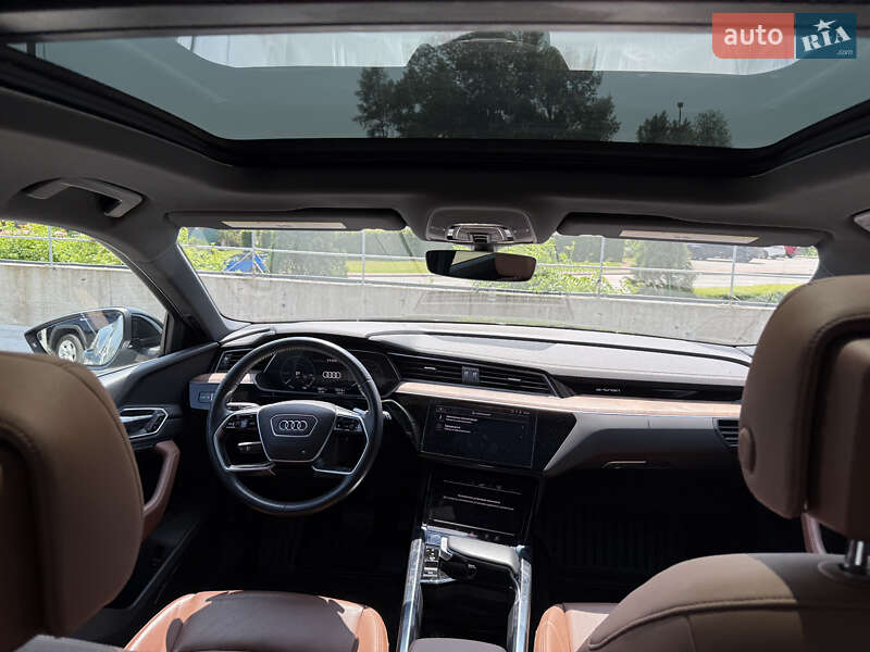 Позашляховик / Кросовер Audi e-tron 2019 в Києві