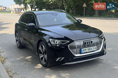 Внедорожник / Кроссовер Audi e-tron 2019 в 