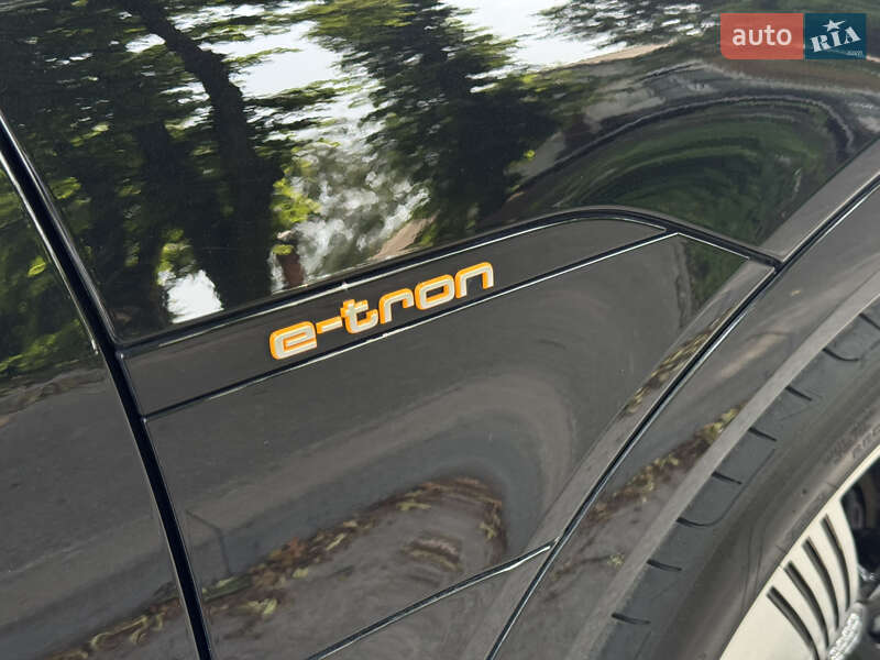 Внедорожник / Кроссовер Audi e-tron 2019 в Звягеле