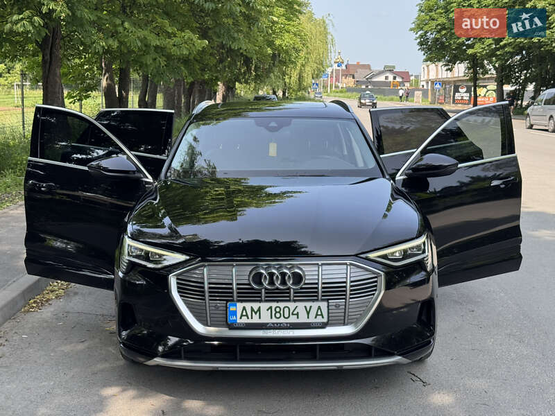 Внедорожник / Кроссовер Audi e-tron 2019 в Звягеле