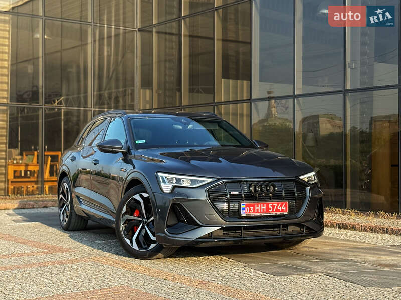Внедорожник / Кроссовер Audi e-tron 2023 в Мукачево