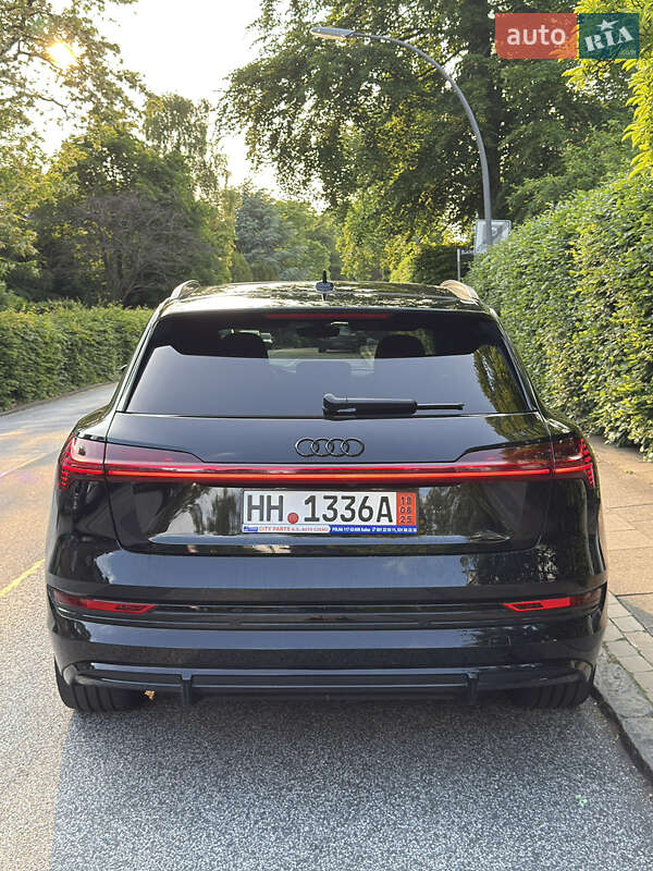 Внедорожник / Кроссовер Audi e-tron 2023 в Львове