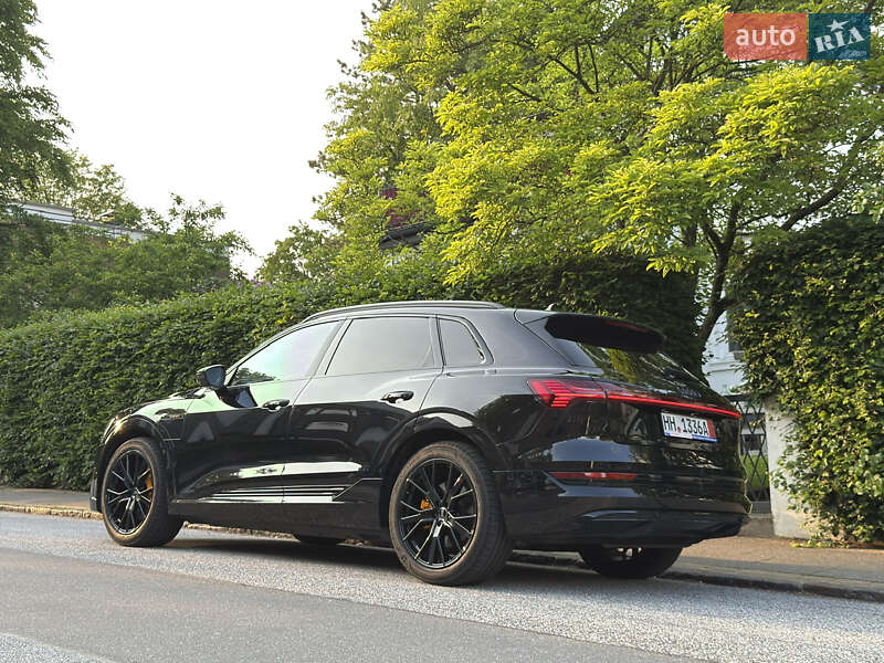Внедорожник / Кроссовер Audi e-tron 2023 в Львове