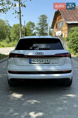 Внедорожник / Кроссовер Audi e-tron 2019 в 